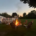 Nature Haven Pond,Pool And Hot Tub