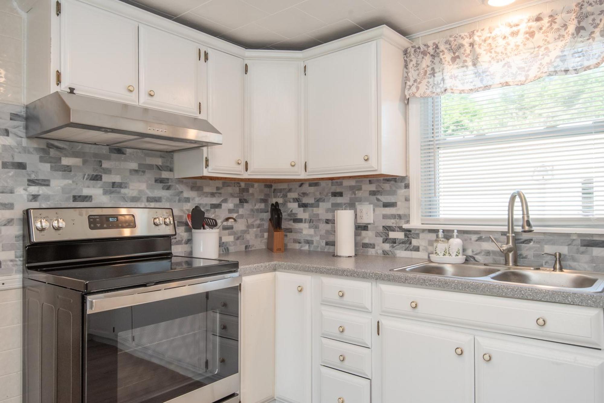 Nature Haven Pond,pool And Hot Tub Holiday home Myerstown